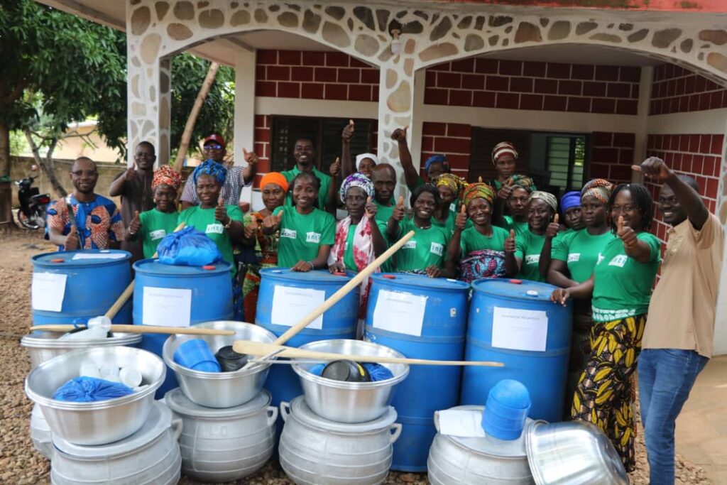 Photo des groupements avec leurs equipements